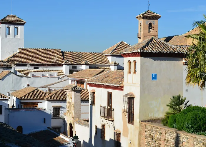 Hoteles Lujo Granada: Una Guía para Encontrar el Alojamiento Perfecto en la Joya Andaluza