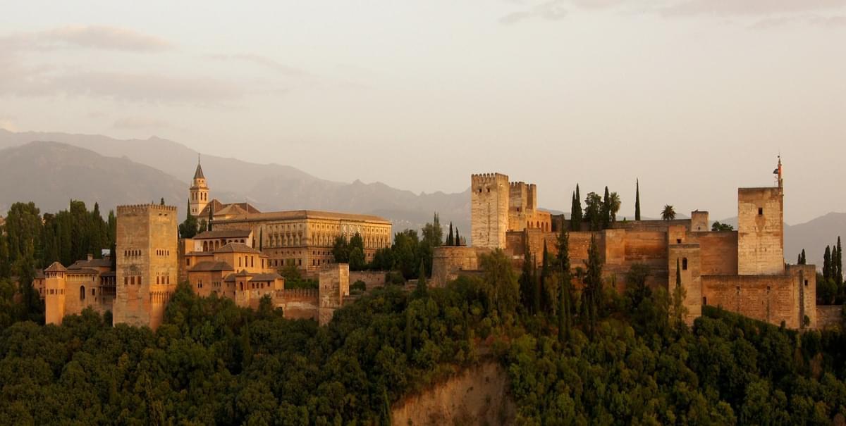 Dónde dormir en Granada: consejos y los mejores sitios para alojarse